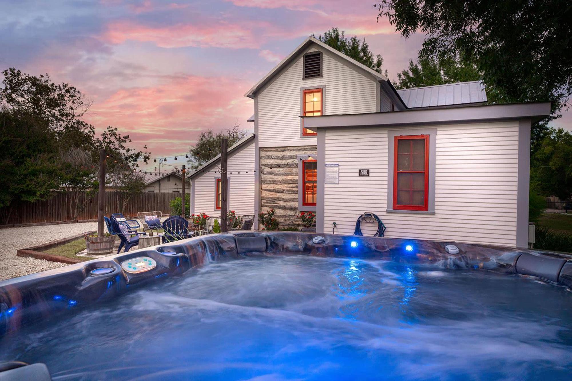 Villa Katarina Haus - Hot Tub & Fire Pit Fredericksburg Esterno foto